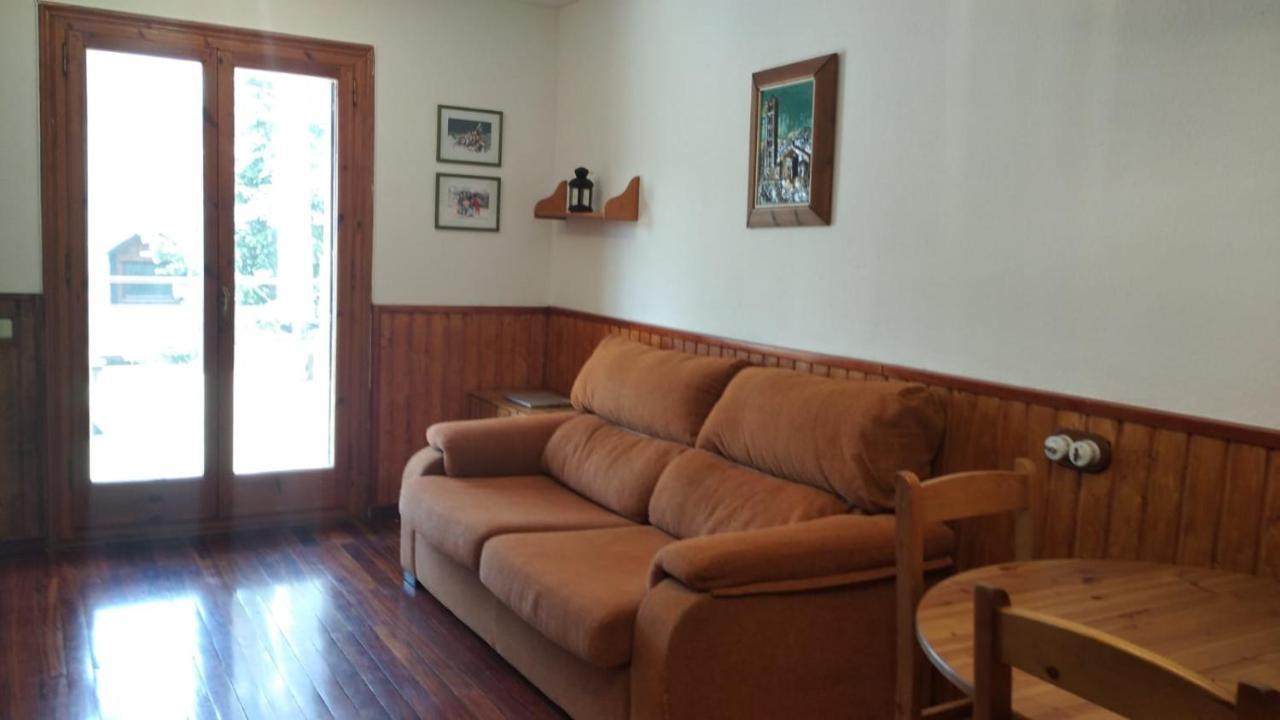 Apartamento Con Terraza Y Vistas Panoramicas En Tauell Luaran gambar