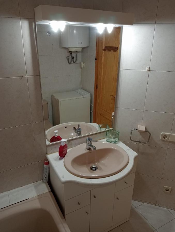 Apartamento Con Terraza Y Vistas Panoramicas En Tauell Luaran gambar