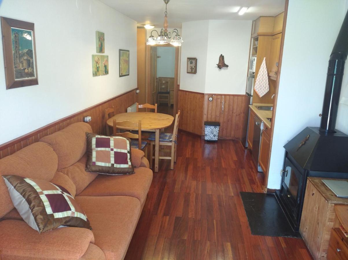 Apartamento Con Terraza Y Vistas Panoramicas En Tauell Luaran gambar